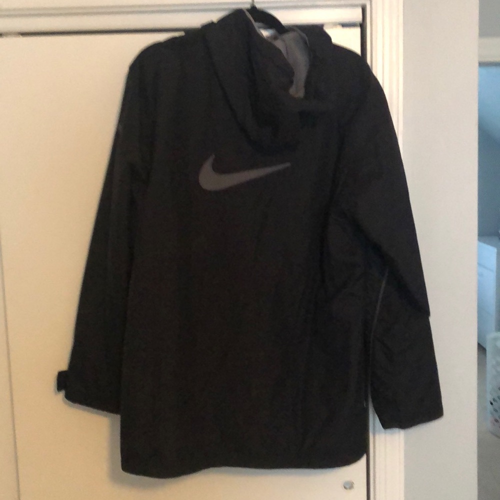Nike jacket - Picture 3 of 3